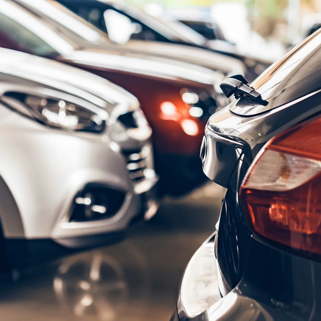 Rentas de Vehículos normales como también Lujosos